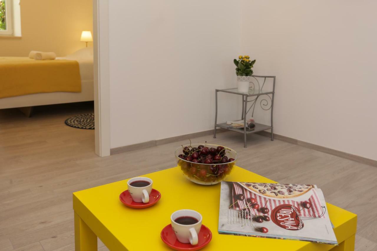Beach Apartment Korina Sumpetar Exterior foto
